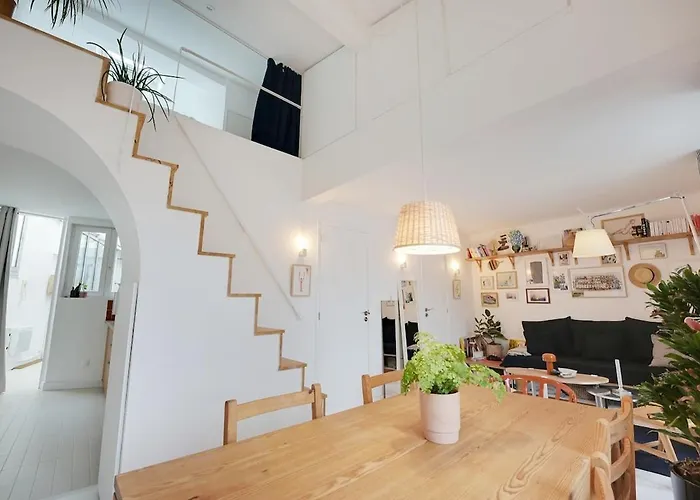 Charming With View - Montmartre District * Párizs