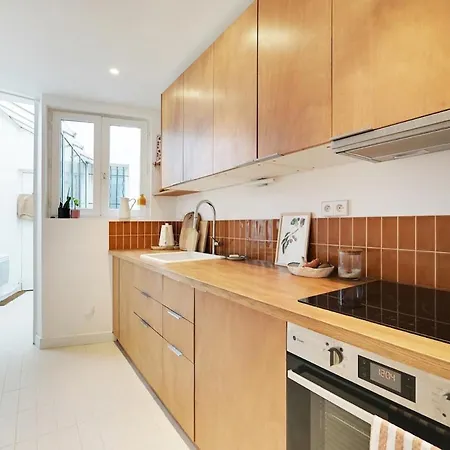 Charming With View - Montmartre District Apartament Paryż
