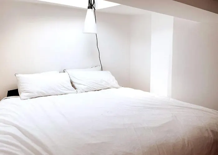 Apartament Charming With View - Montmartre District *