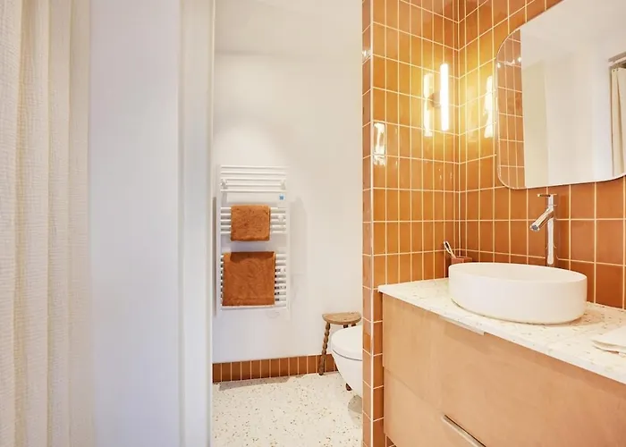 Apartament Charming With View - Montmartre District *